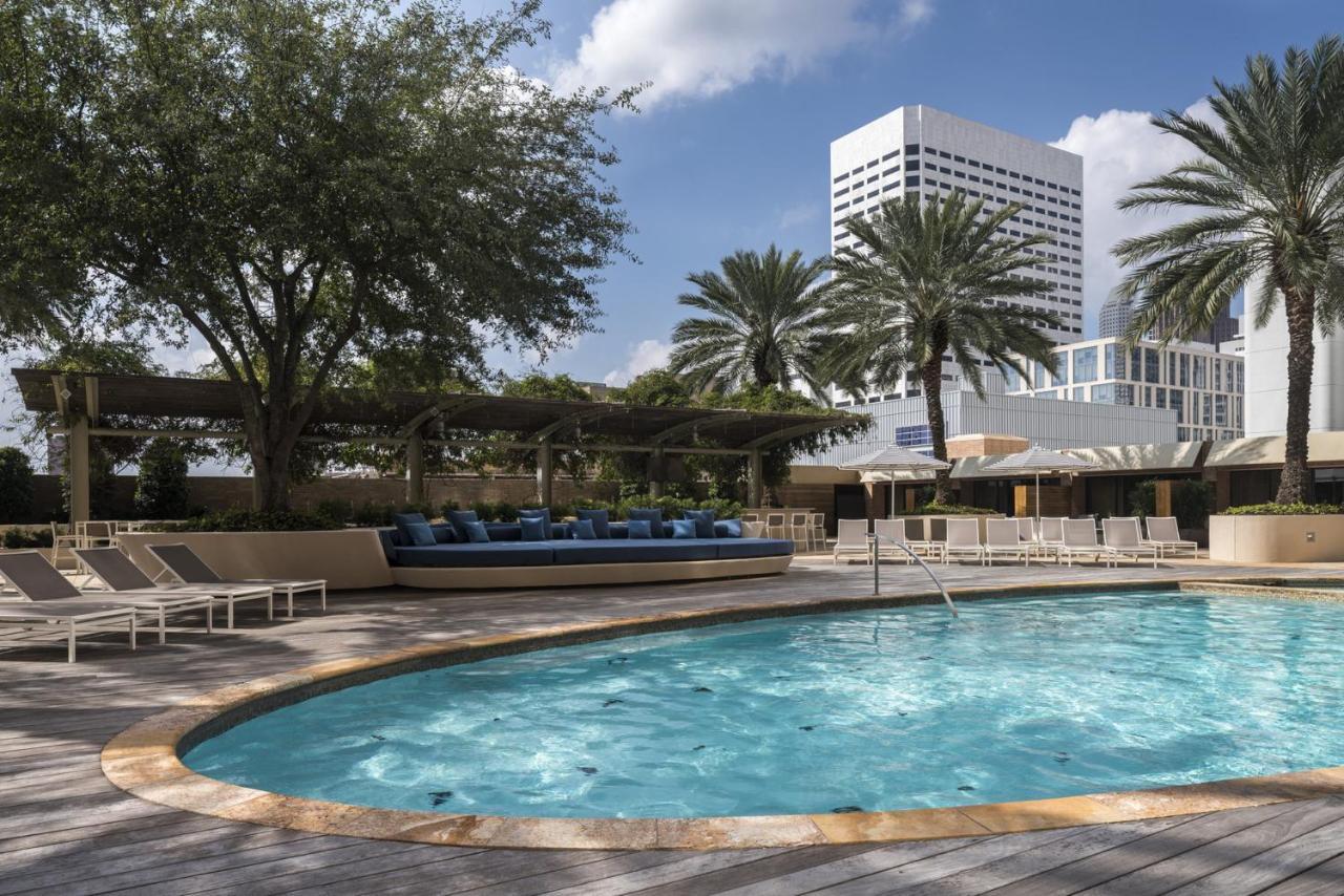 Four Seasons Hotel Houston Esterno foto
