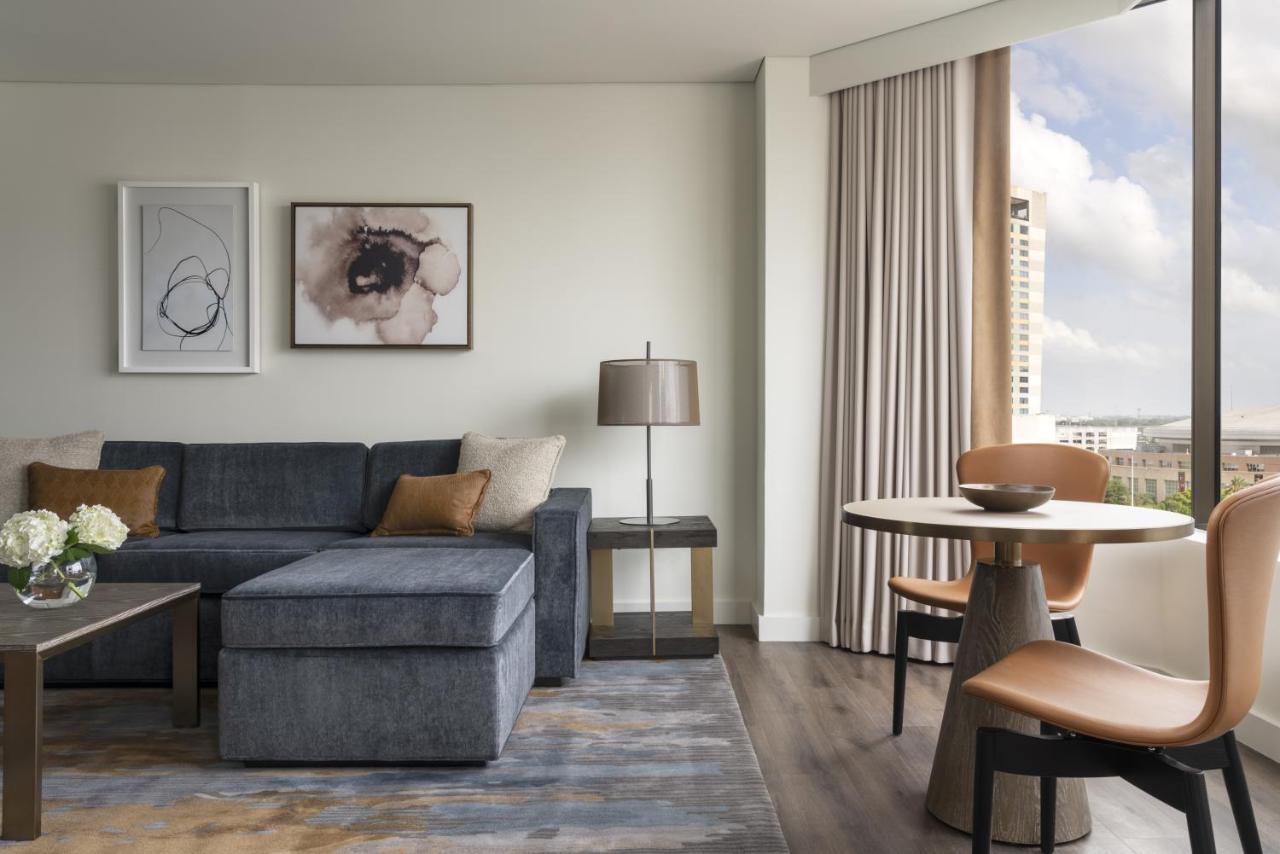 Four Seasons Hotel Houston Esterno foto