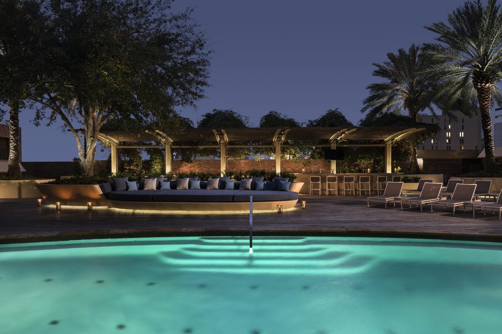Four Seasons Hotel Houston Esterno foto